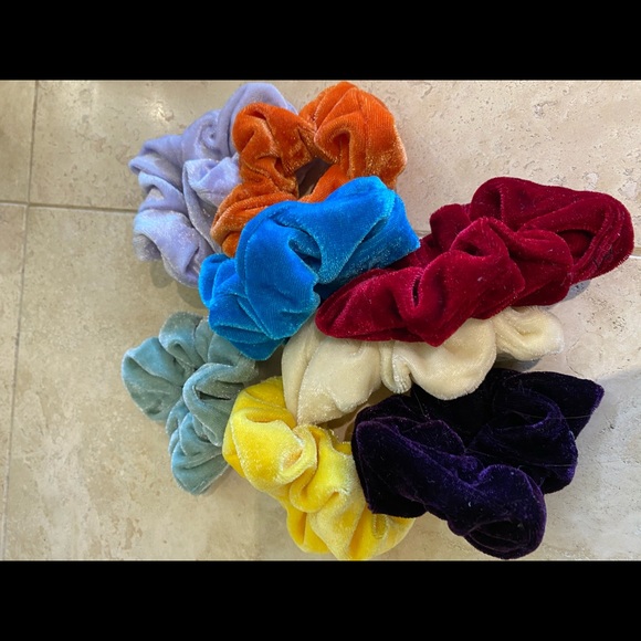 NWOT 8 velvet scrunchies - Picture 2 of 3